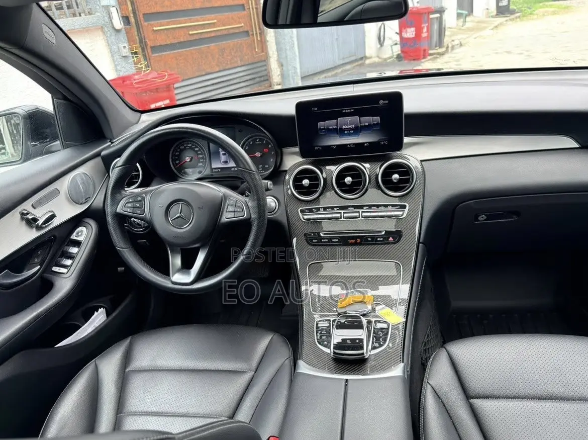 Mercedes-Benz GLC-Class 2019 Black