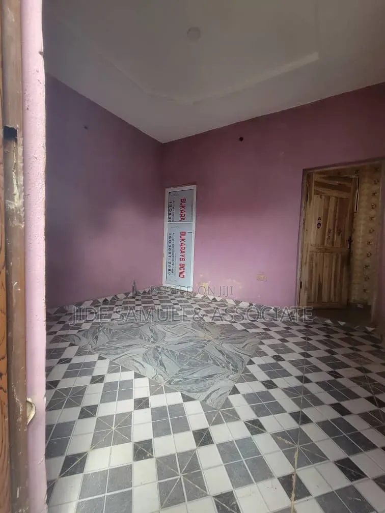 Furnished 1bdrm Apartment in Ayobo for rent