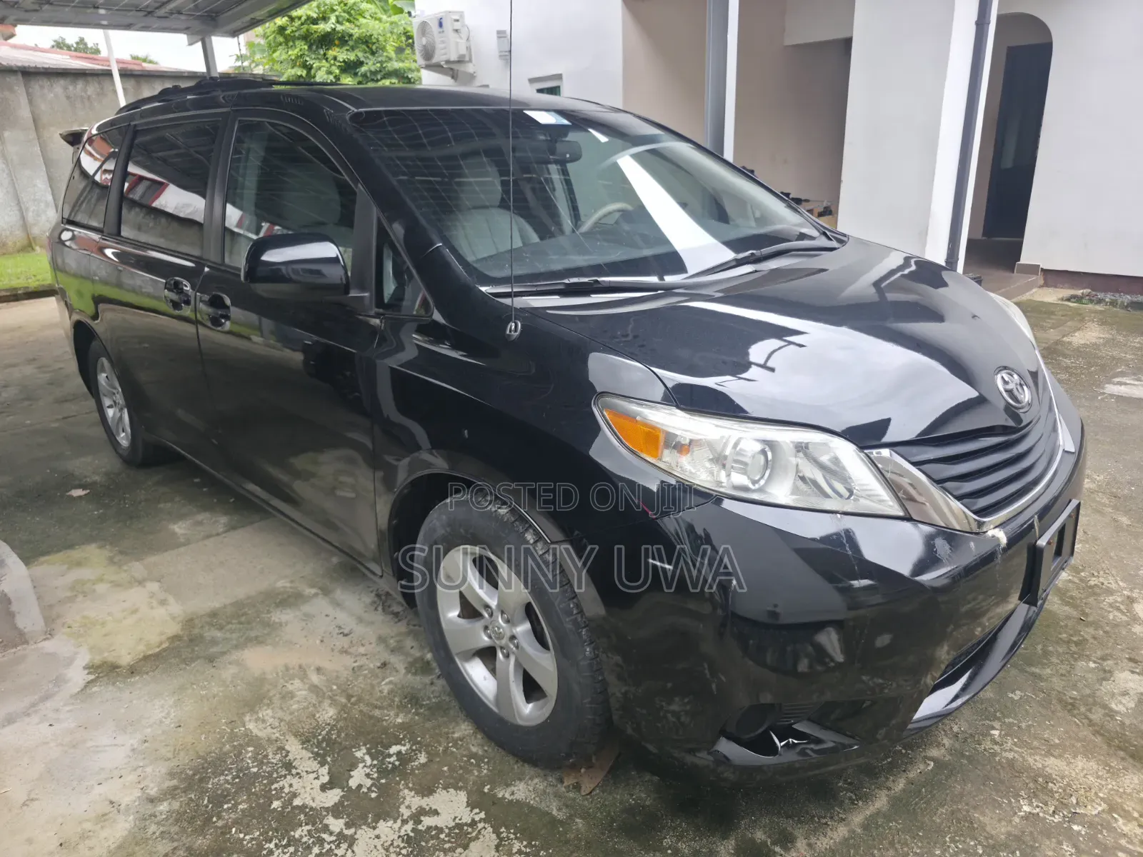 Toyota Sienna LE 7 Passenger 2012 Black