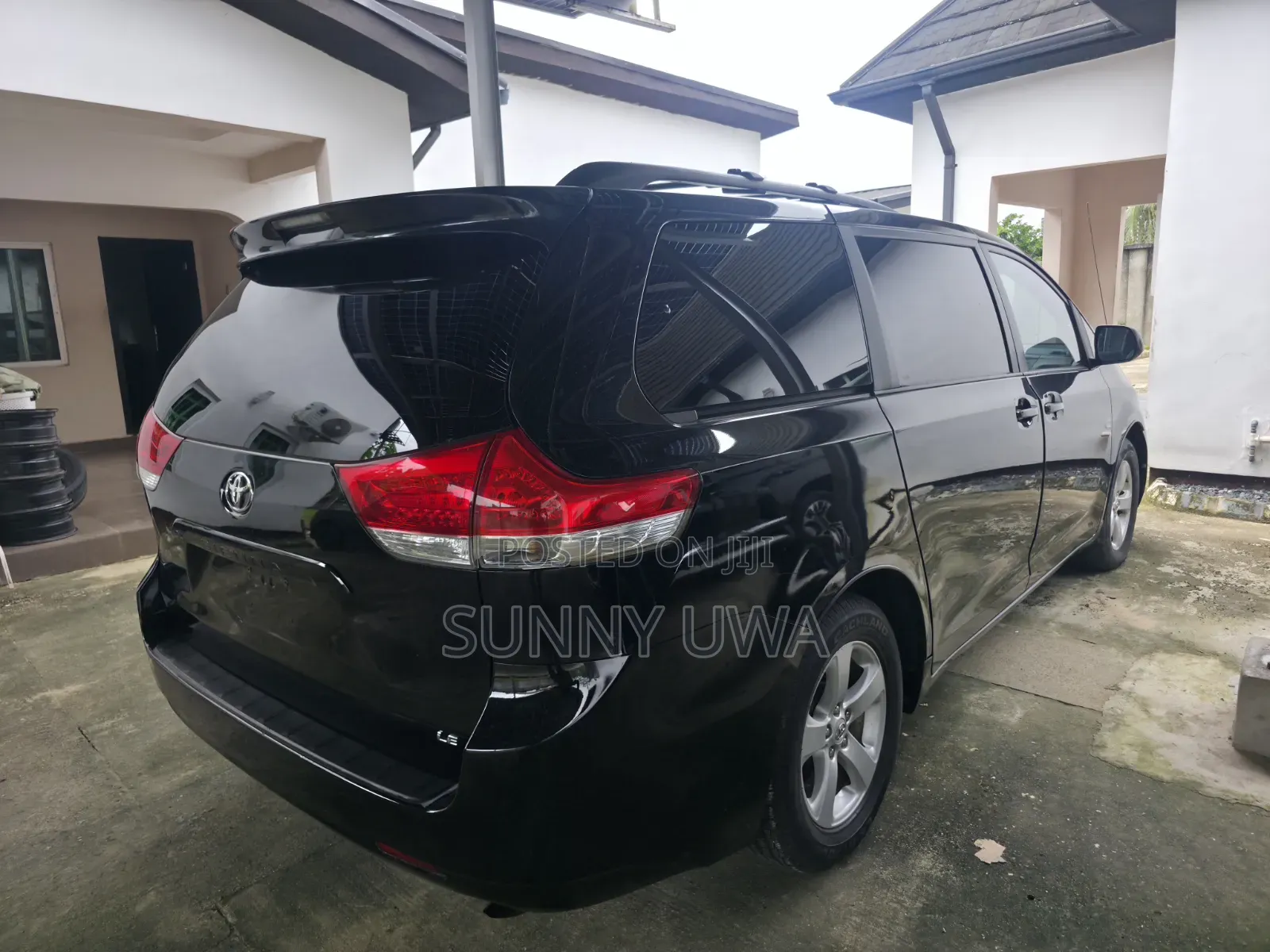 Toyota Sienna LE 7 Passenger 2012 Black