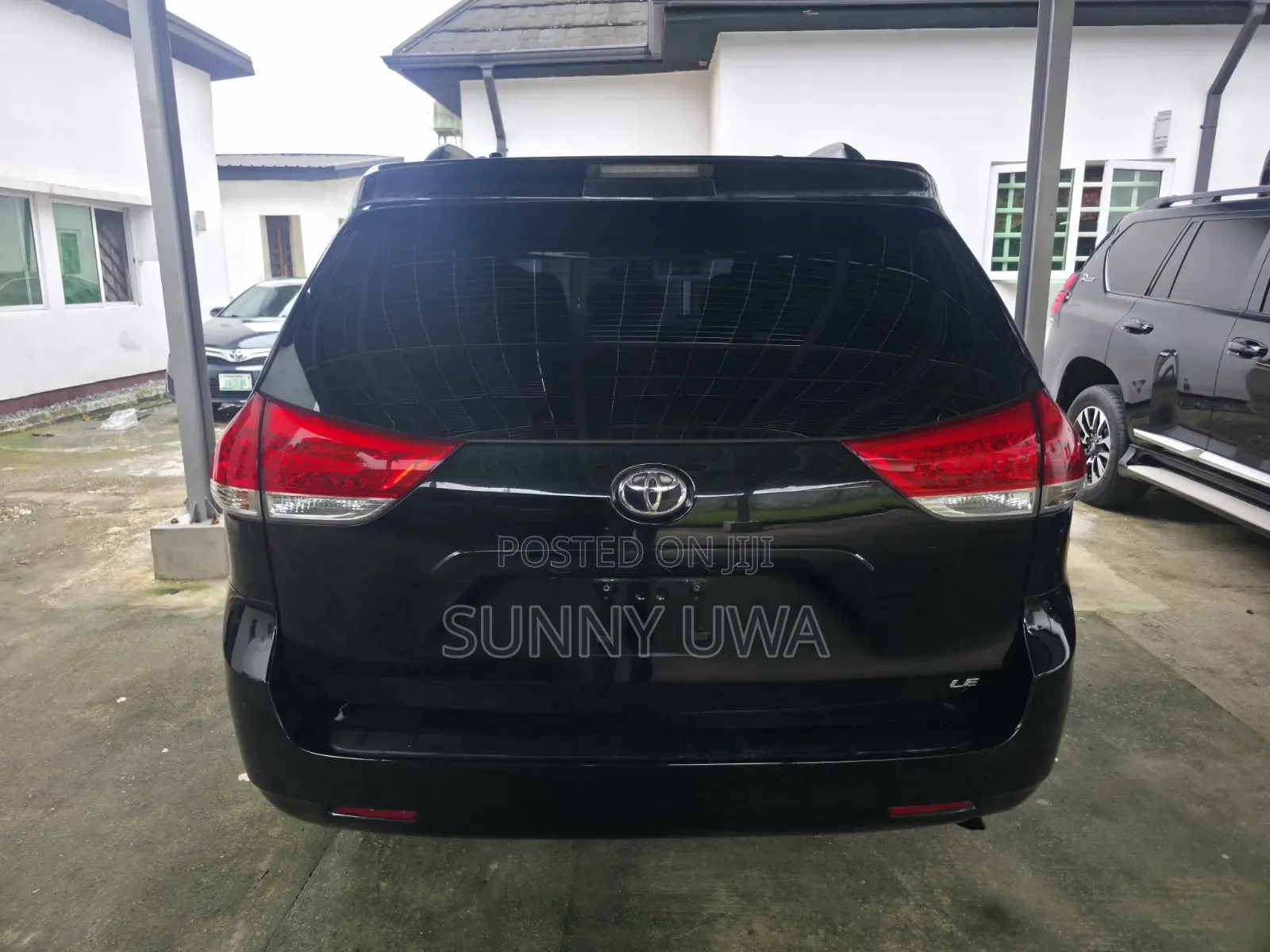 Toyota Sienna LE 7 Passenger 2012 Black
