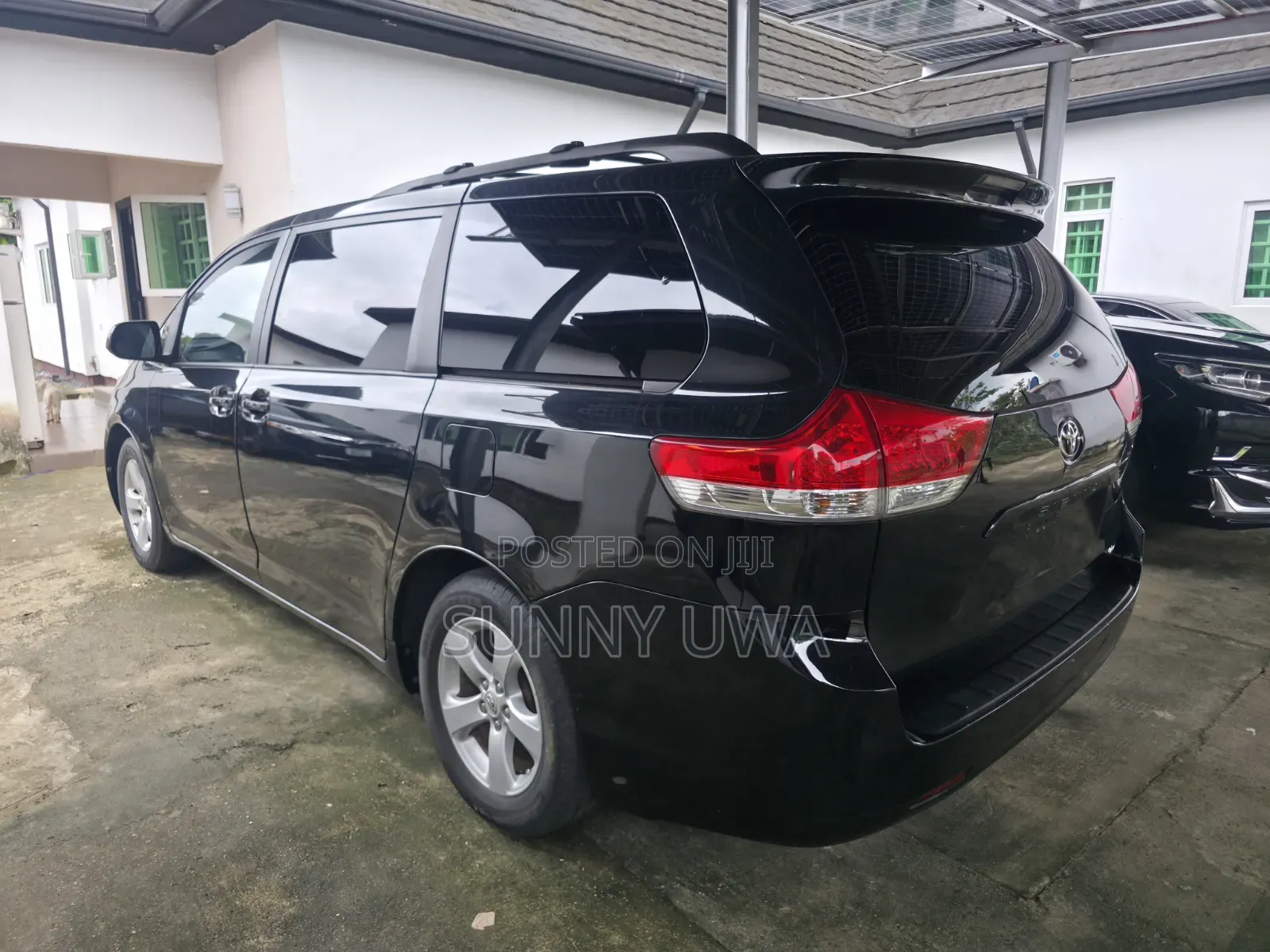 Toyota Sienna LE 7 Passenger 2012 Black