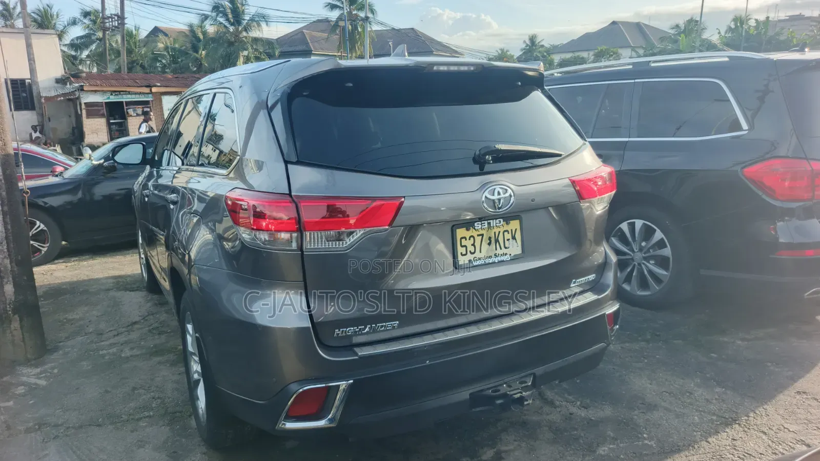 Toyota Highlander Limited Platinum 4x2 V6 (3.5L 6cyl 8A) 2018 Gray