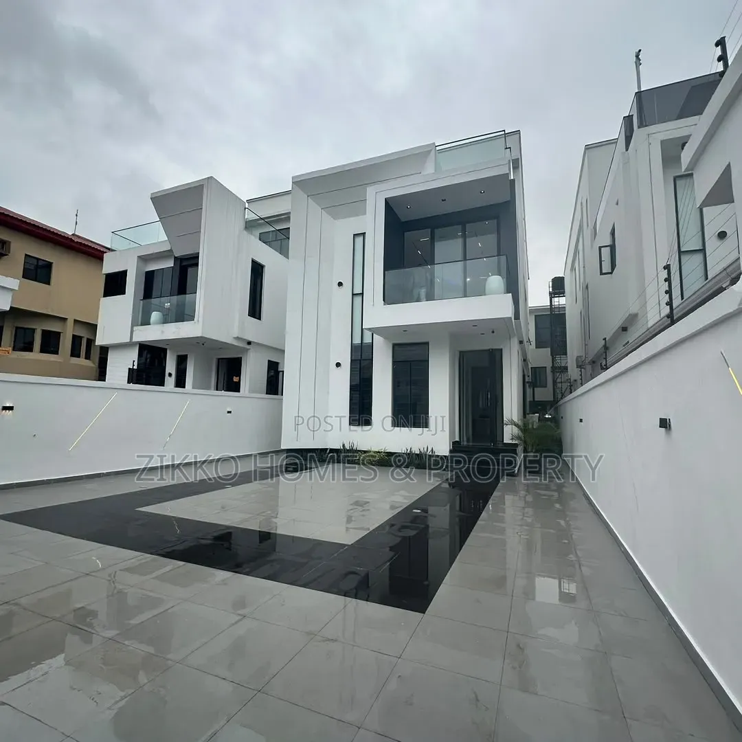 5bdrm Duplex in Lekki for sale