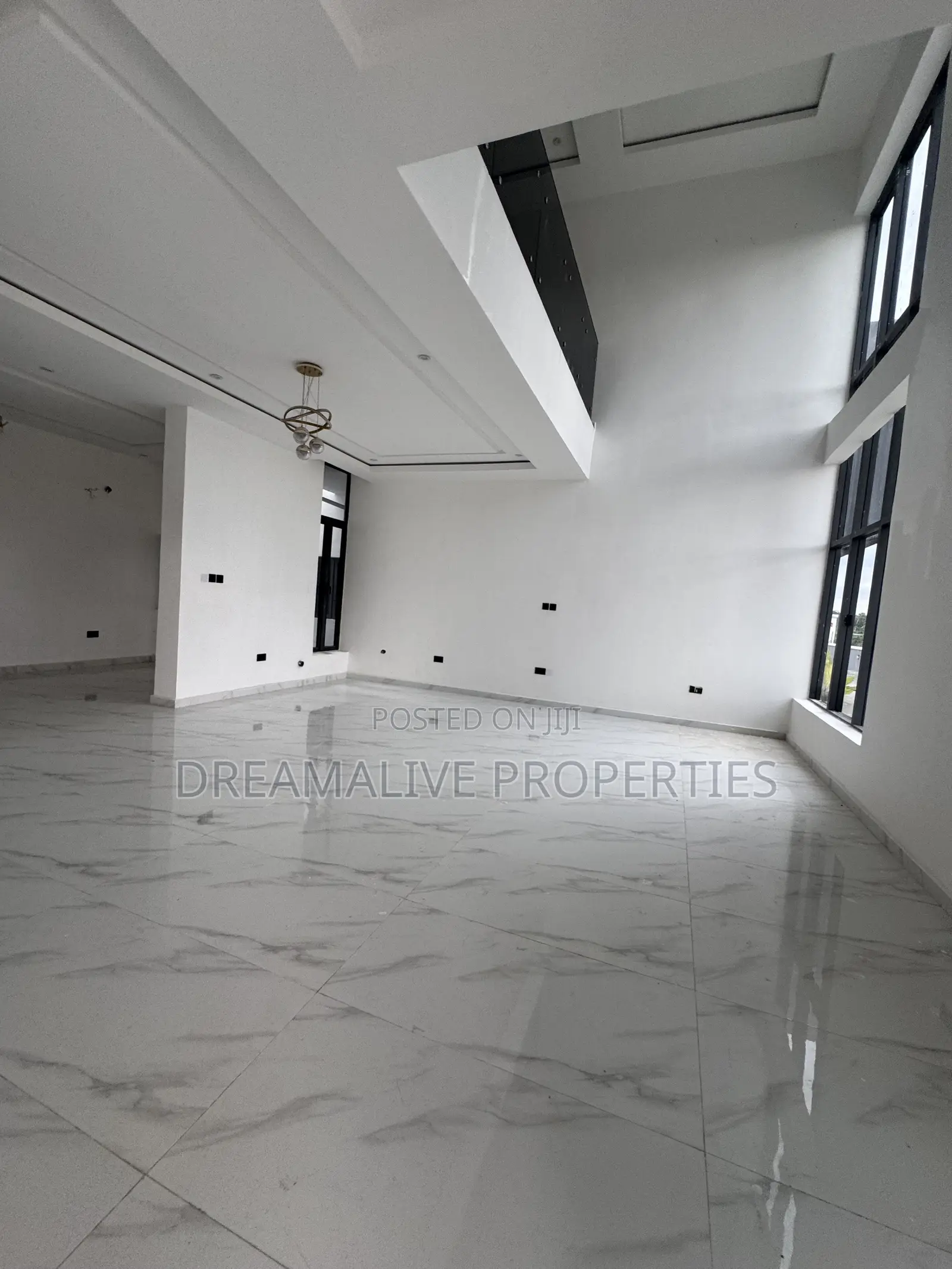 4bdrm Duplex in Idu for rent