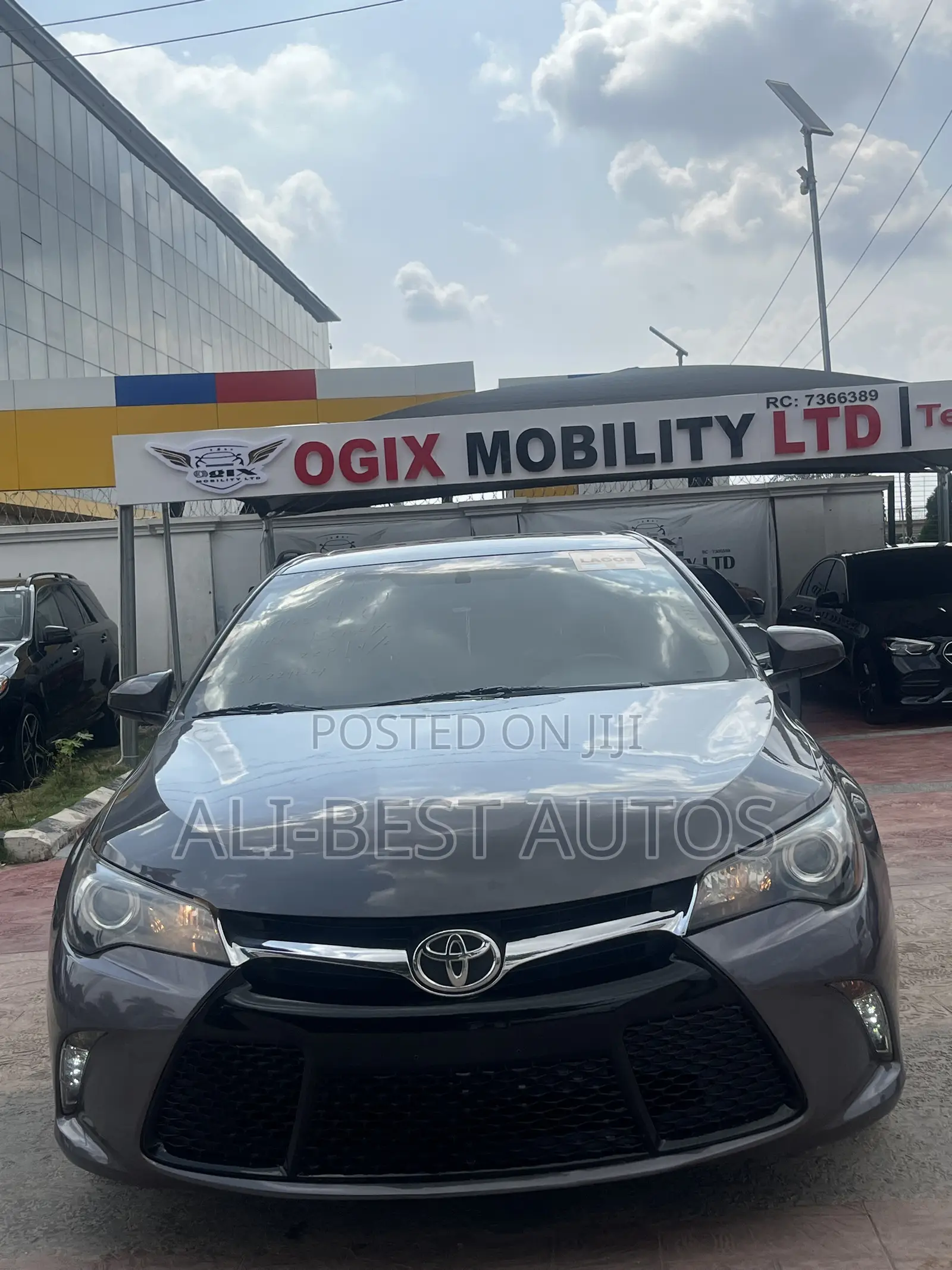 Toyota Camry 2016 Gray