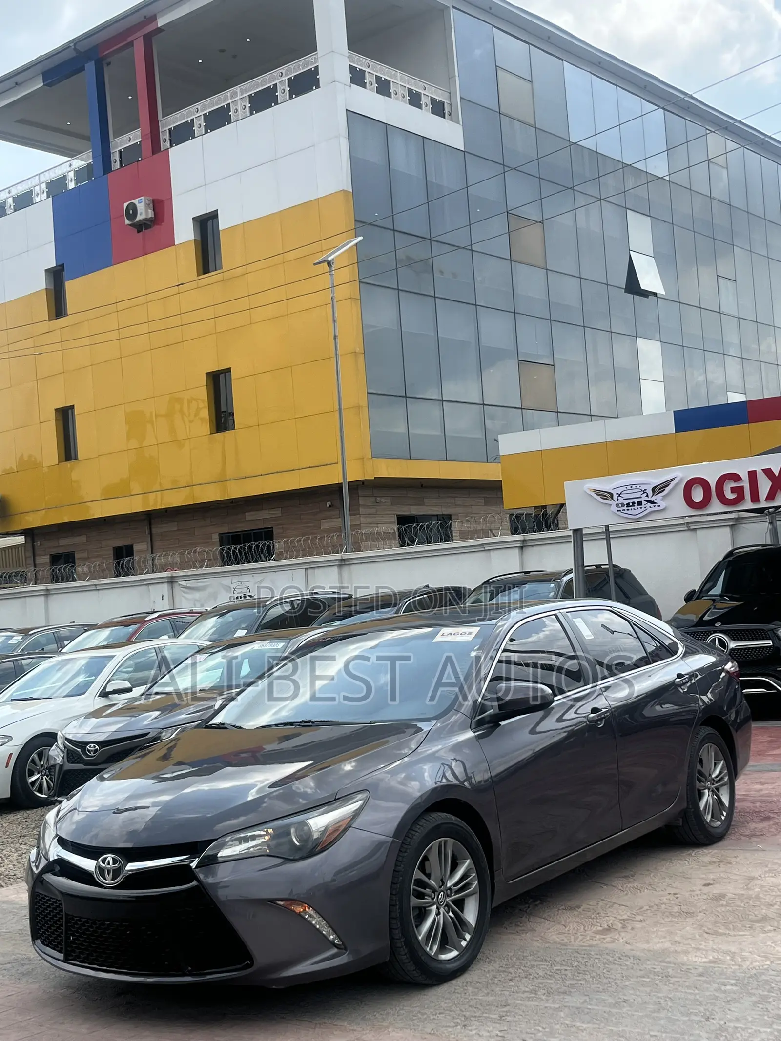Toyota Camry 2016 Gray