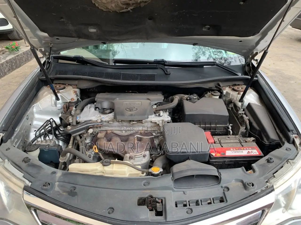 Toyota Camry XLE 4dr Sedan (2.5L 4cyl 6A) 2013 Silver