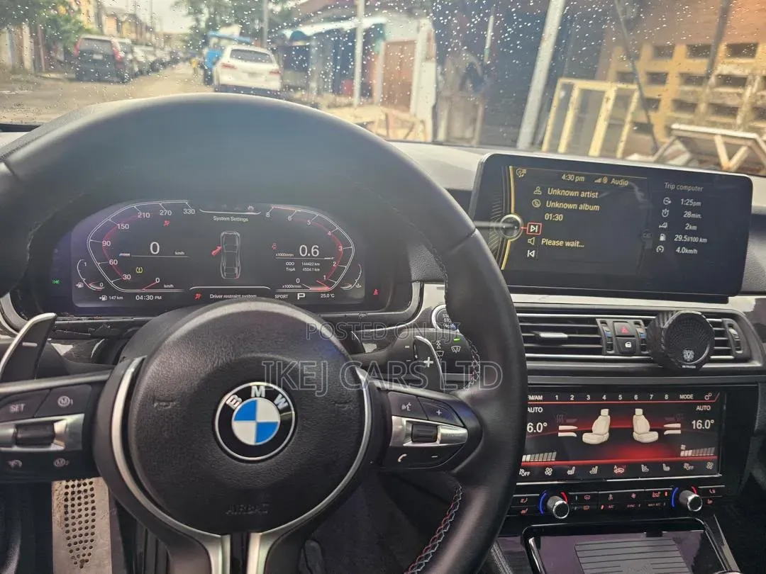 BMW F-Series 2012 Black