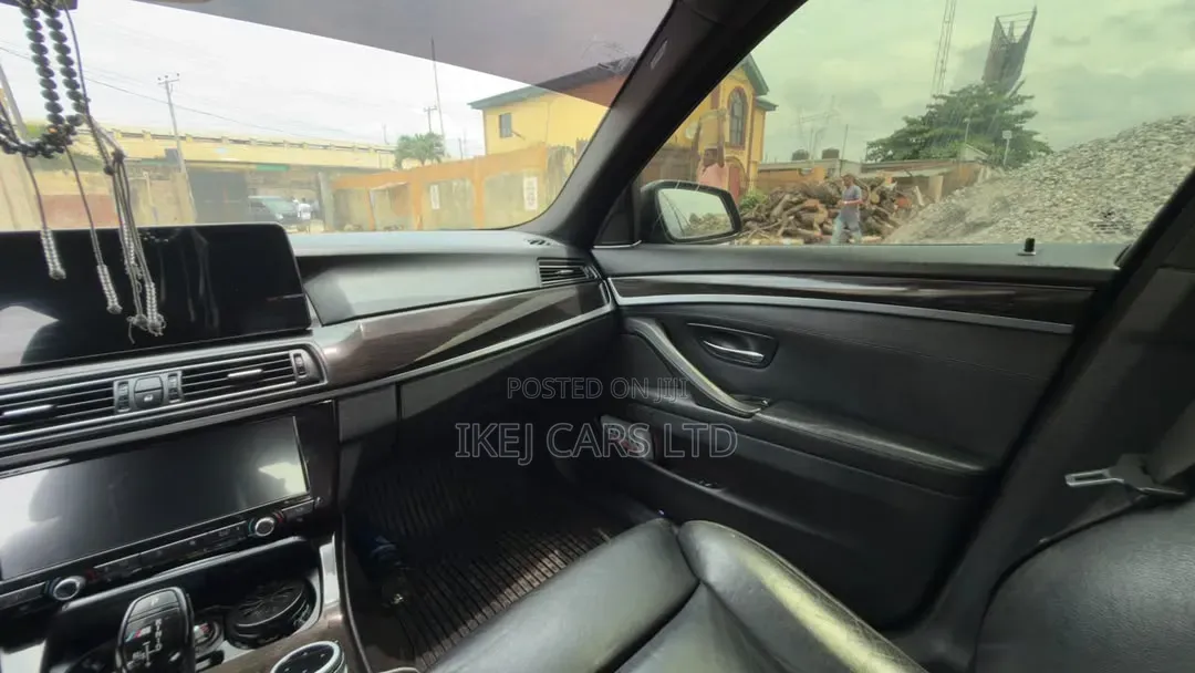 BMW F-Series 2012 Black