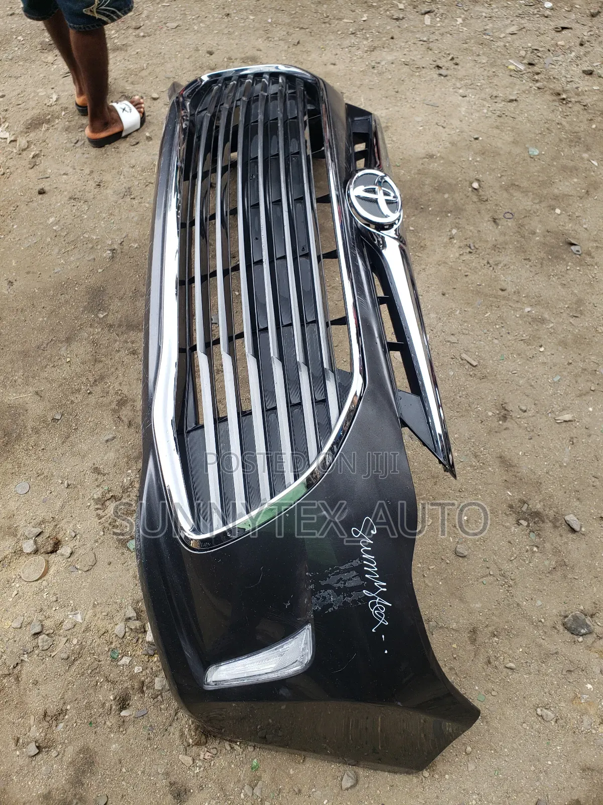 Complete Front Bumper Toyota Avalon 2017-2018