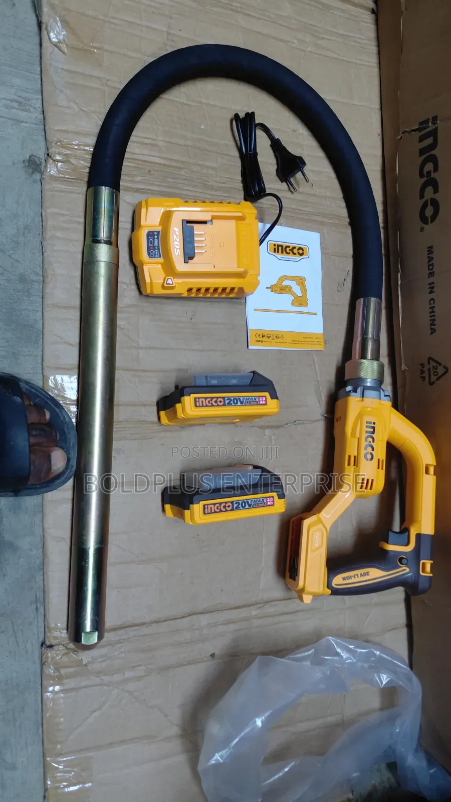 20 Volt Ingco Cordless Concrete Vibrator Machine