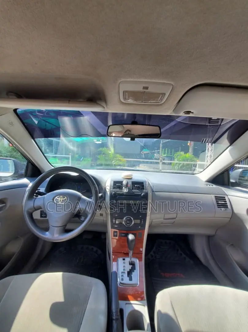 Toyota Corolla 2008 Gray