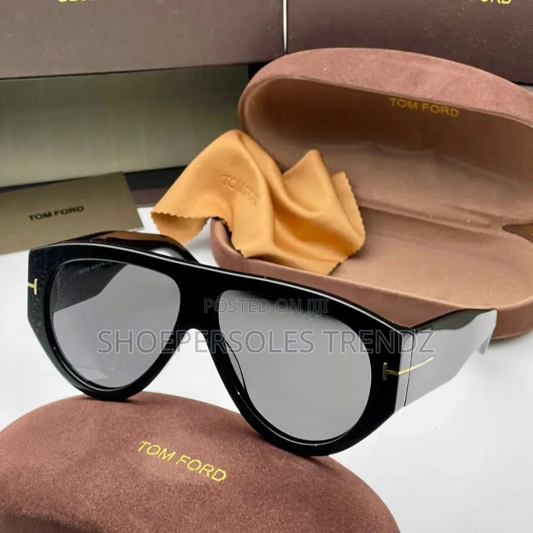 Tomford Classy Retro Aviator Sunglasses