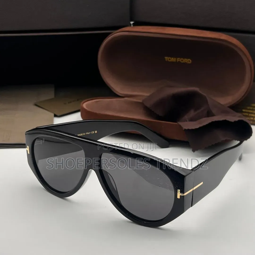 Tomford Classy Retro Aviator Sunglasses