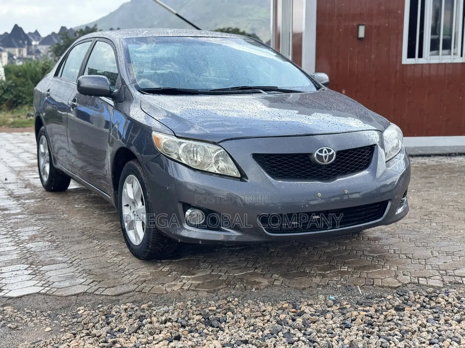 Toyota Corolla LE 4dr Sedan (1.8L 4cyl 4A) 2010 Gray
