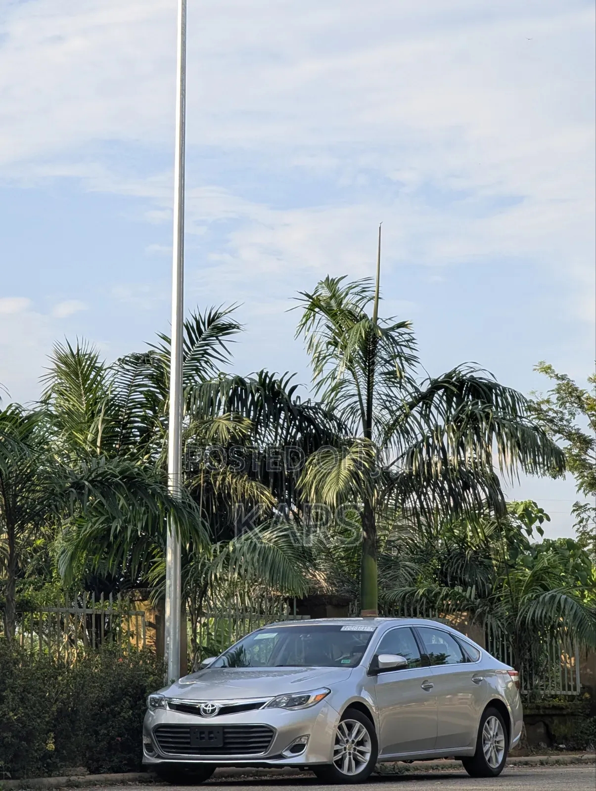 Toyota Avalon XLE Sedar FWD (3.5L 6cyl 6A) 2013 Silver