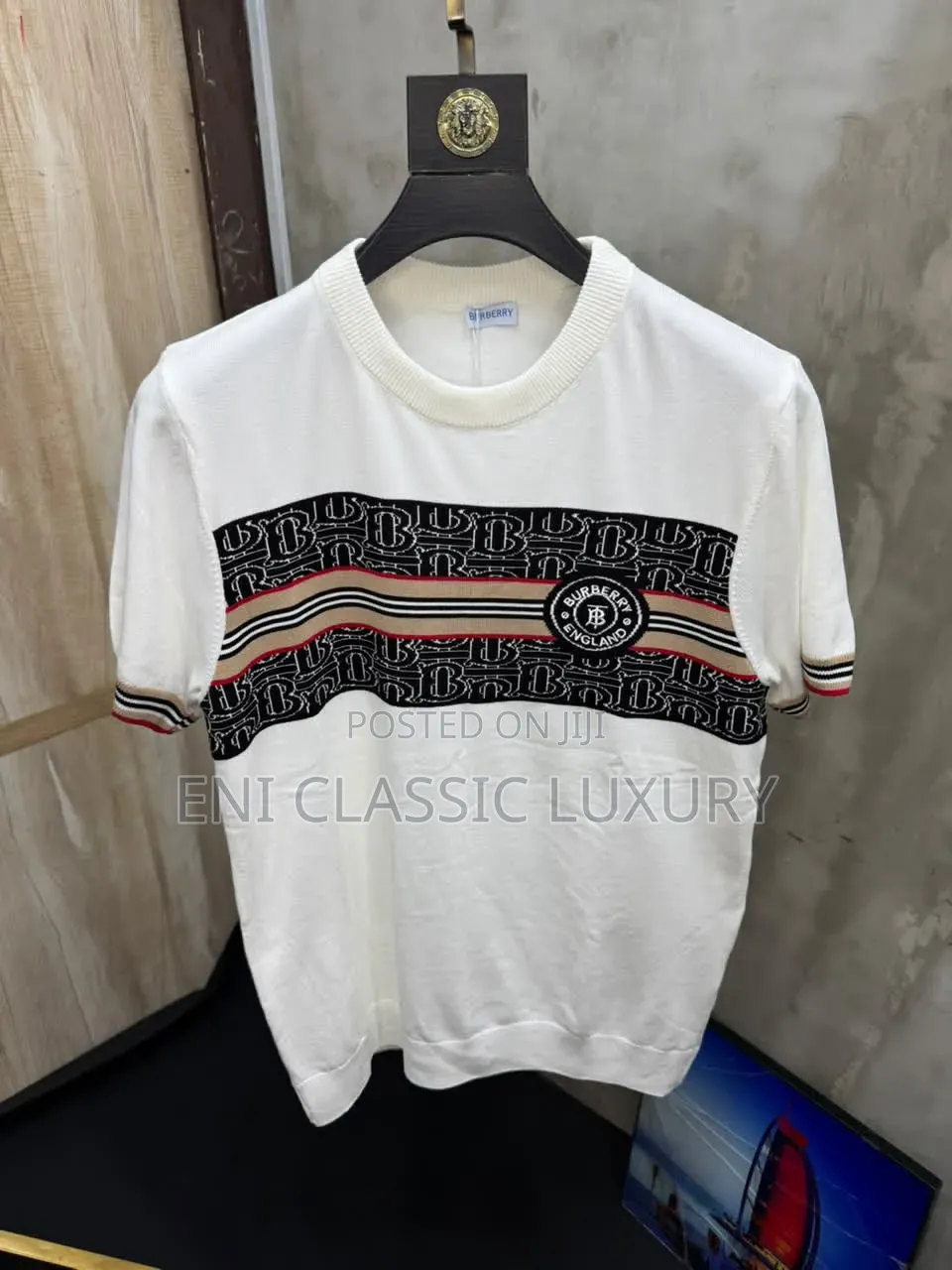 Top Notch Luxury Men's Round Neck Burberry Best Quality Well Banded