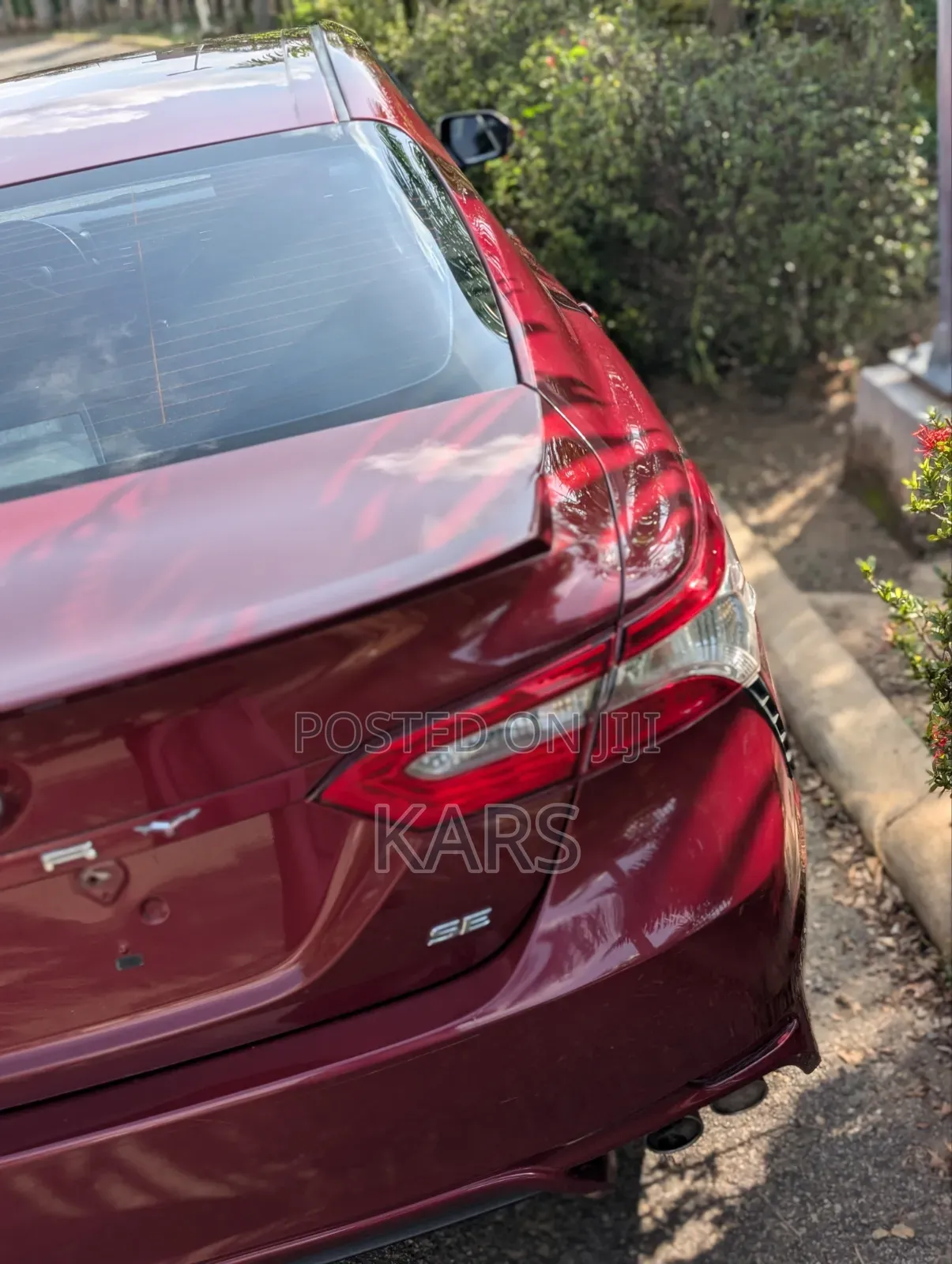 Toyota Camry SE FWD (2.5L 4cyl 8AM) 2018 Red