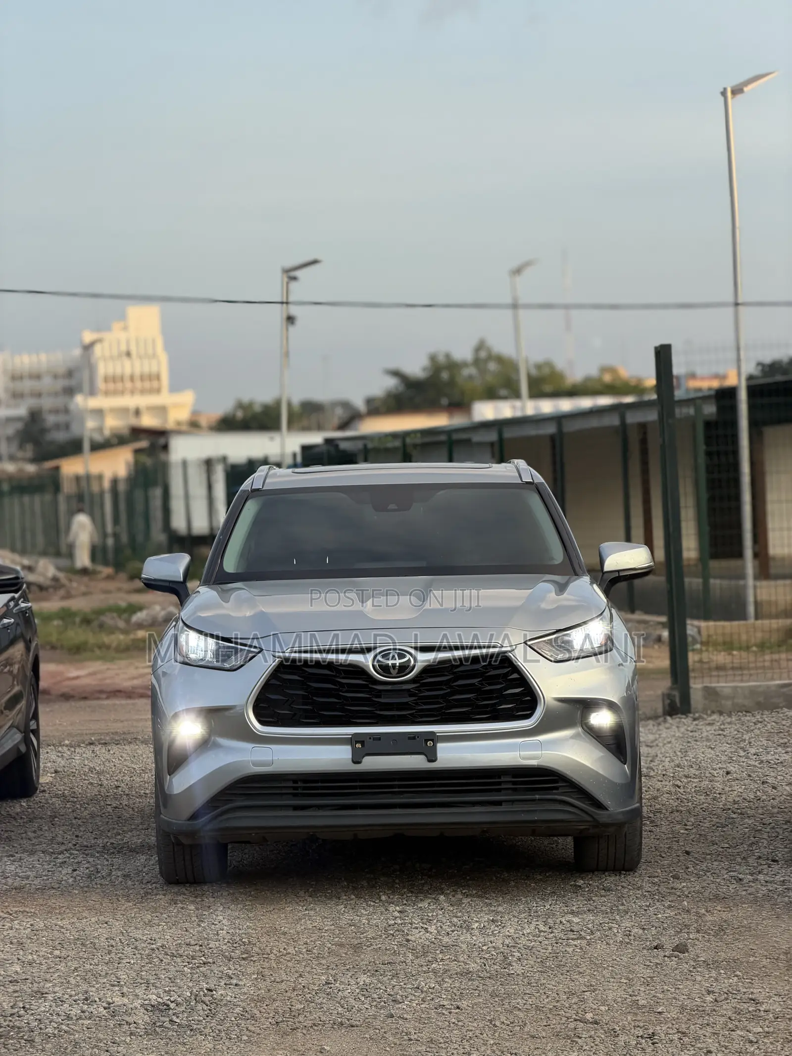 Toyota Highlander 2021 Silver