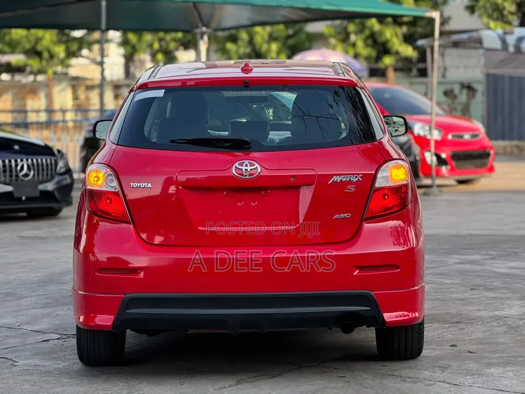 Toyota Matrix S Hatchback AWD (2.4L 4cyl 4A) 2010 Red