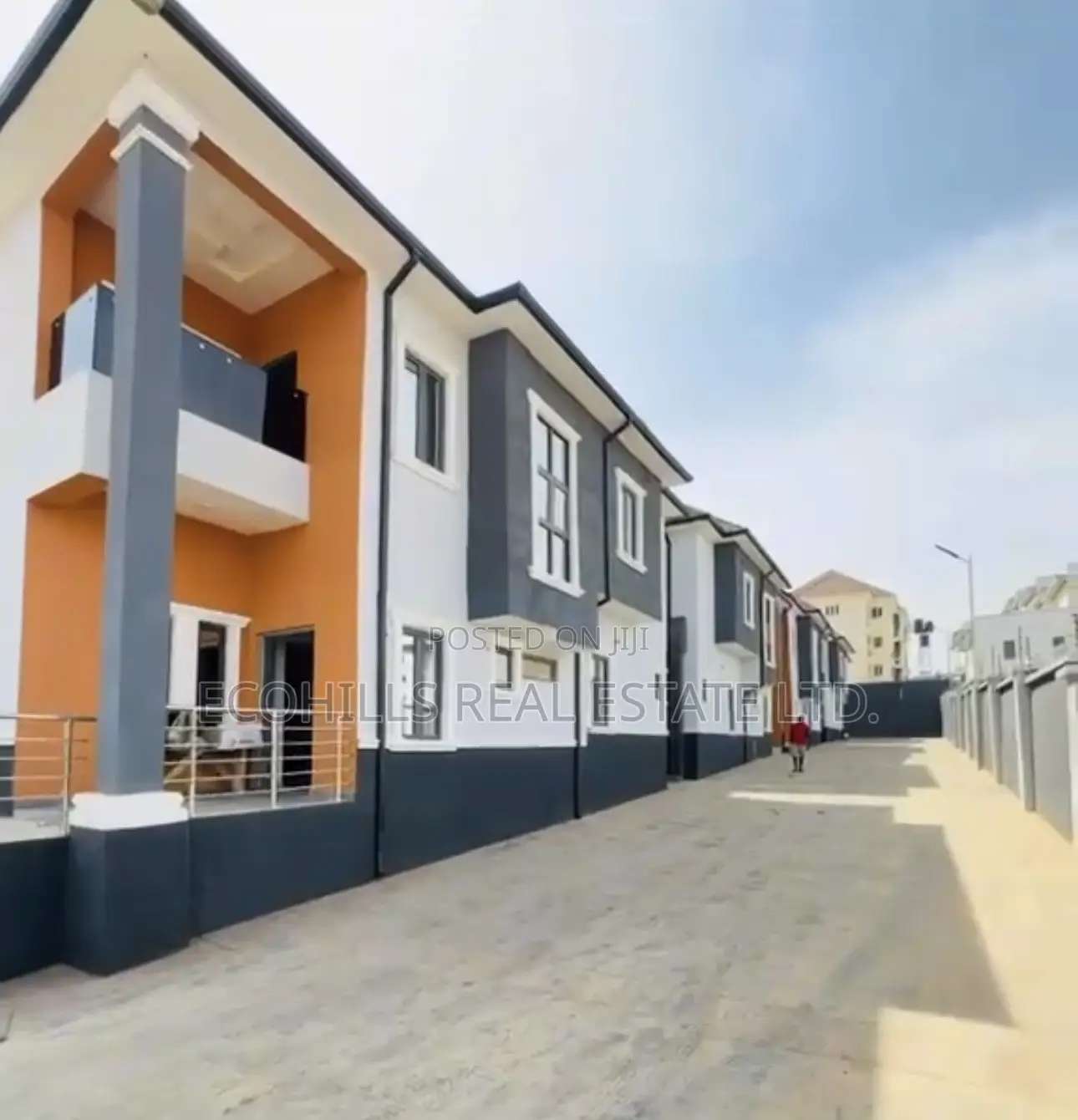 4bdrm Townhouse/Terrace in Lifecamp for sale