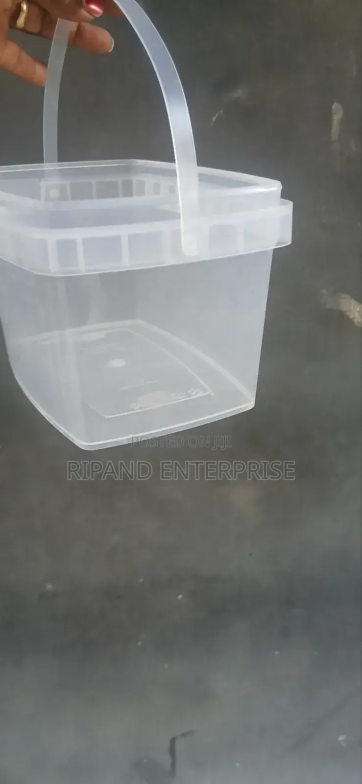 3 Litres Rectangular Transparent Buckets