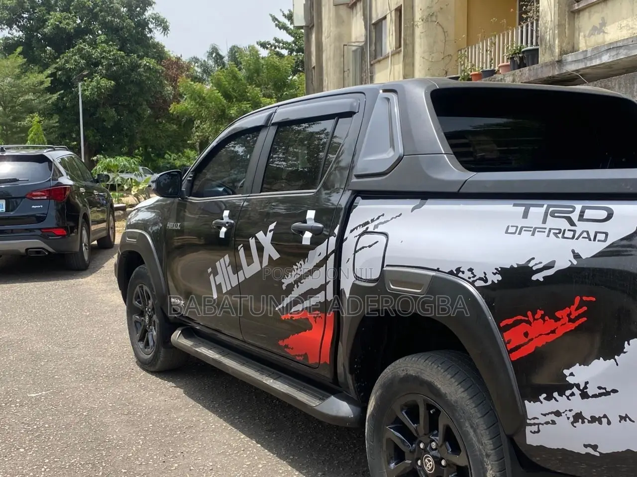Toyota Hilux Revo Double Cab Deisel 2.4 AWD 2022 Black