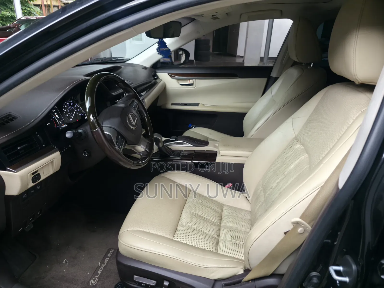 Lexus ES 300H FWD 2015 Black