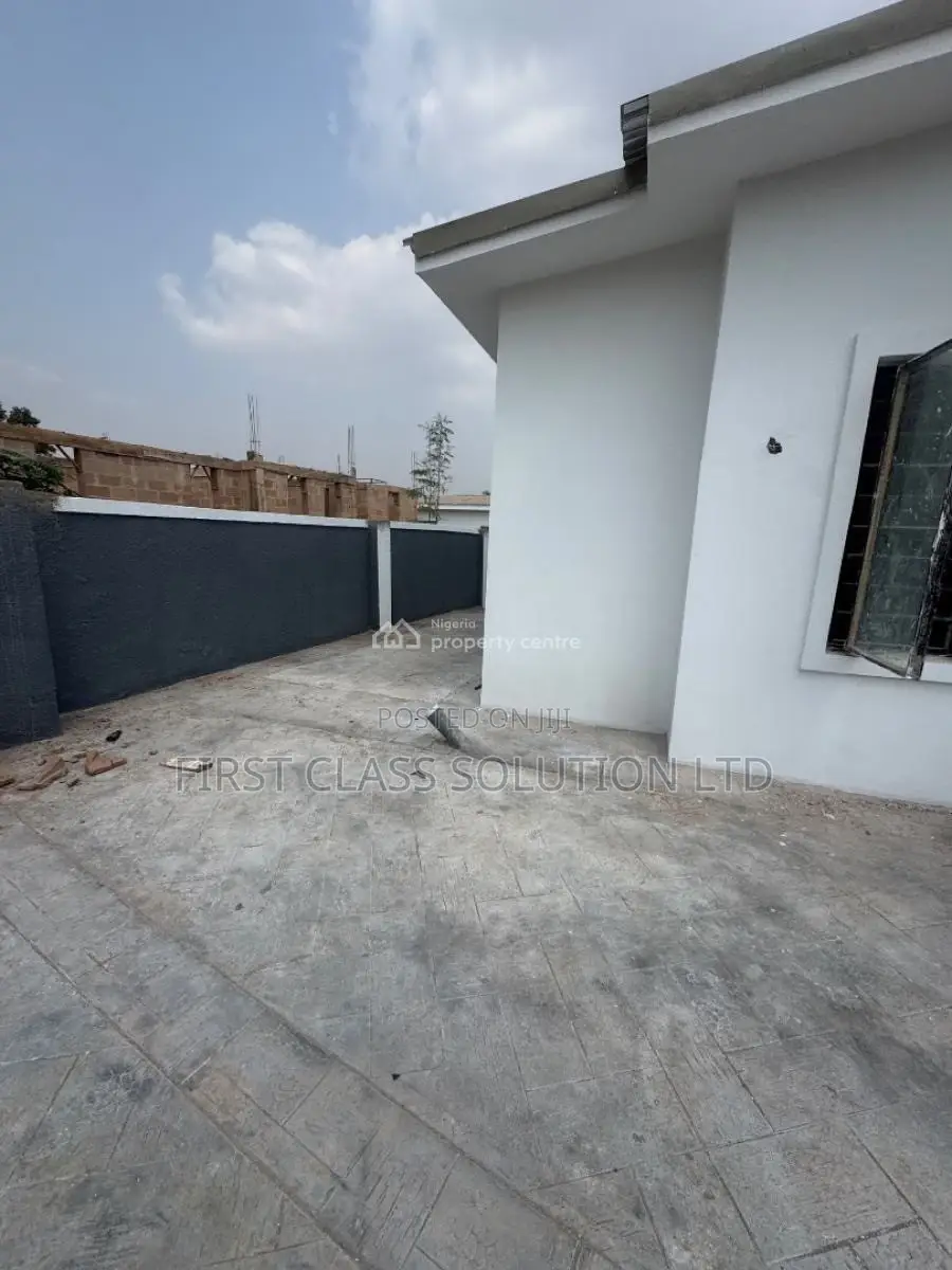 3bdrm Bungalow in Enugu State for sale