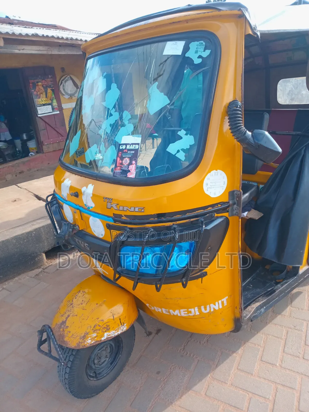 TVS King Deluxe Plus iTouch Start 2024 Yellow