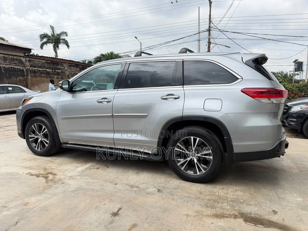 Toyota Highlander XLE V6 4x4 (3.5L 6cyl 6A) 2016 Silver