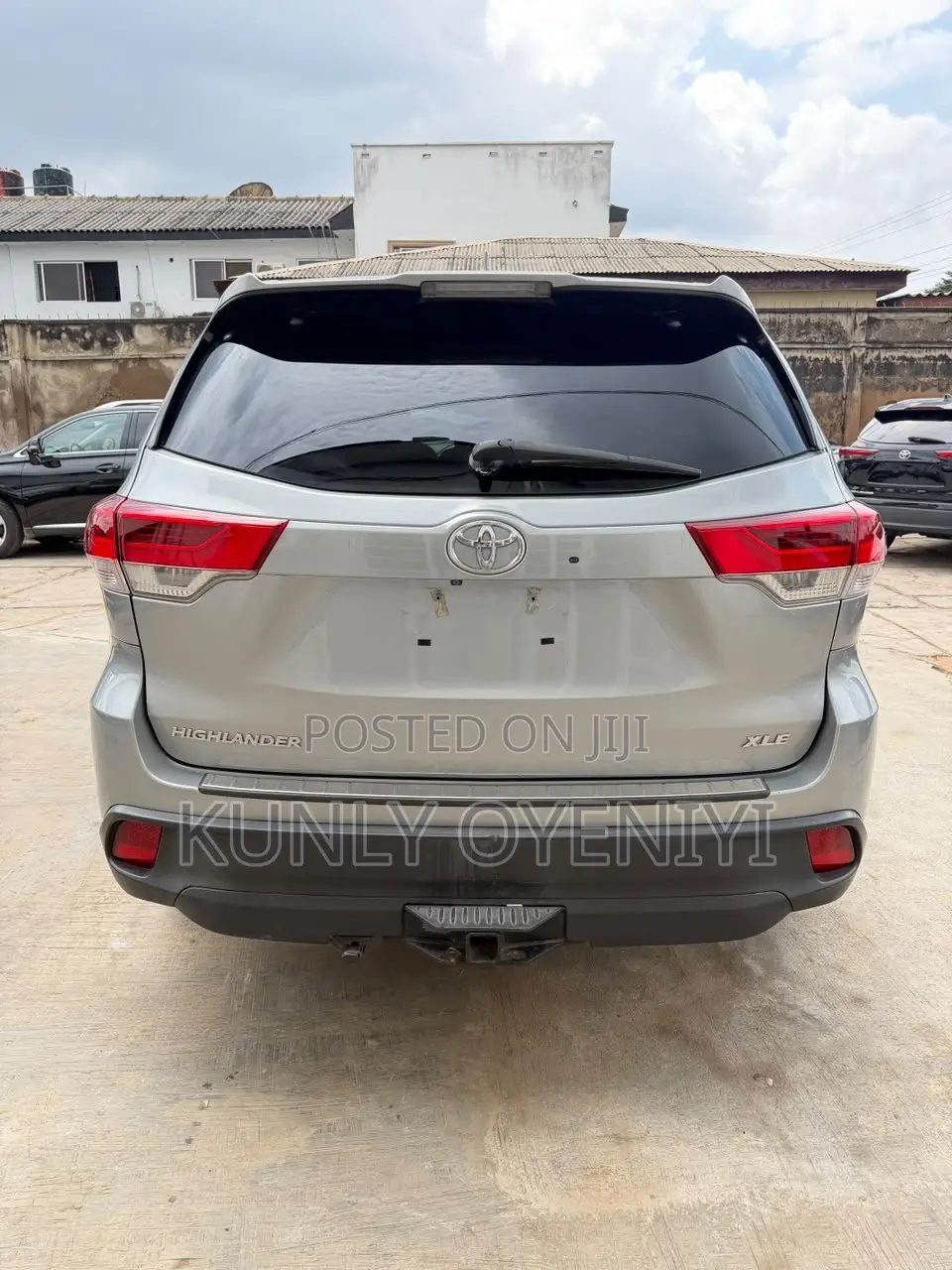 Toyota Highlander XLE V6 4x4 (3.5L 6cyl 6A) 2016 Silver