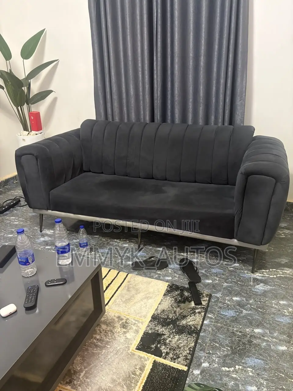 Sitting Room Sofer