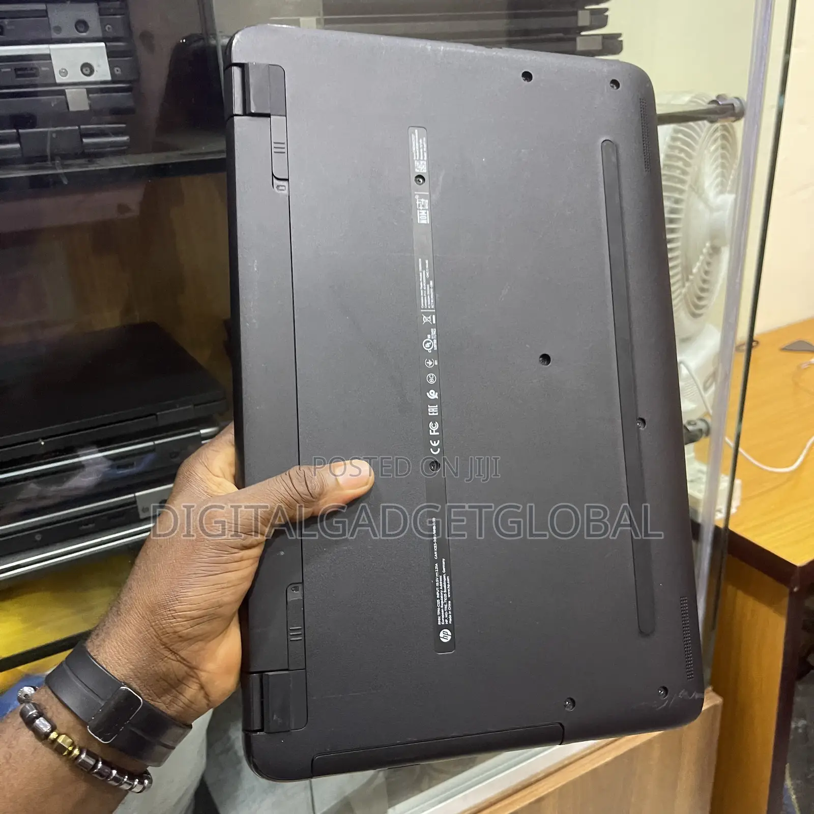 Laptop HP 15-da2933nia 8GB Intel Core i5 SSD 256GB