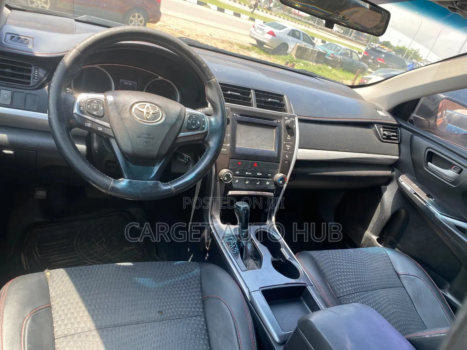 Toyota Camry SE 4dr Sedan (2.5L 4cyl 6A) 2015 Black