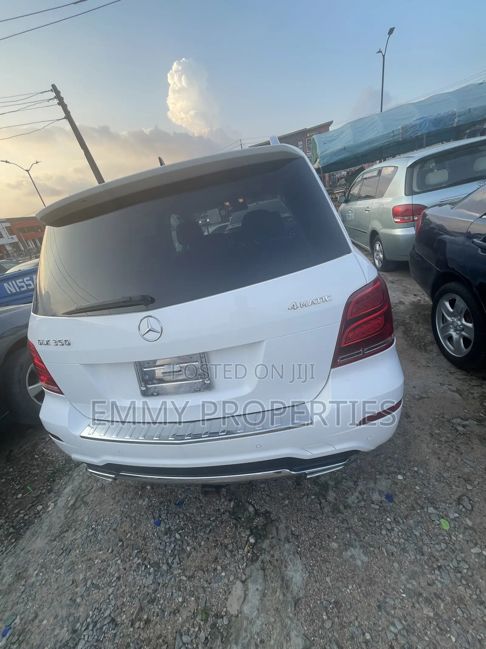 Mercedes-Benz GLK-Class Base GLK 350 4dr AWD 4MATIC (3.5L 6cyl 7A) 2015