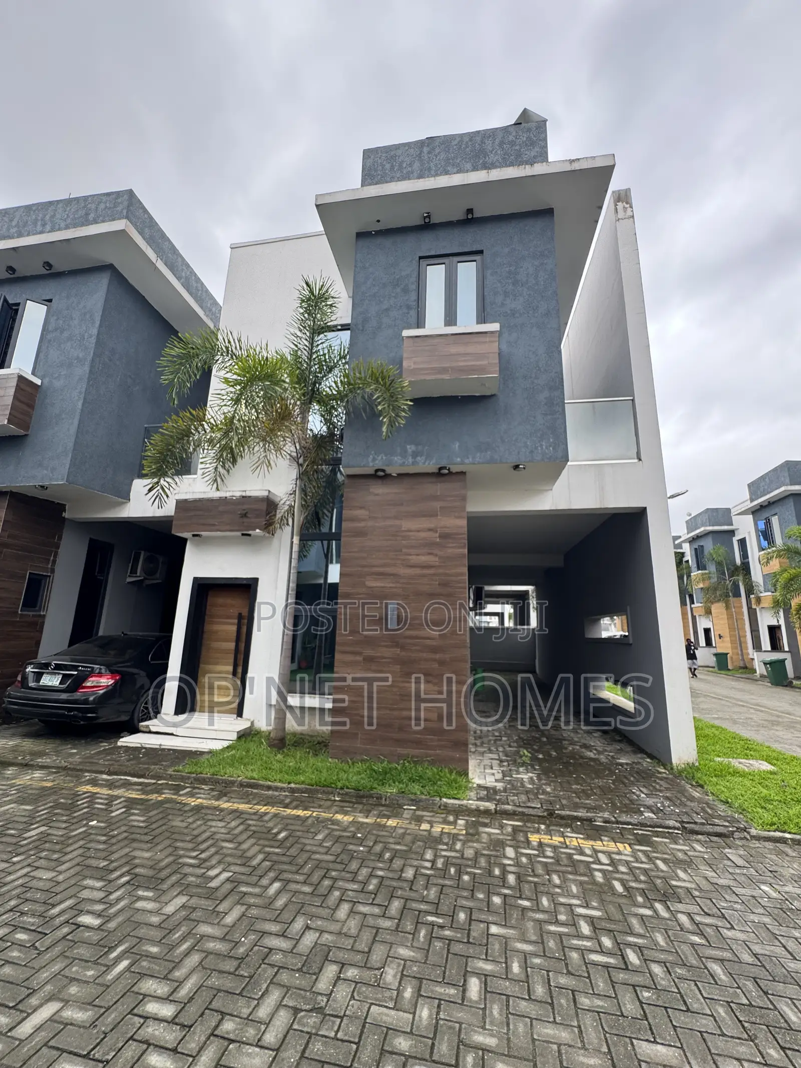 Furnished 4bdrm Duplex in Ado / Ajah for sale