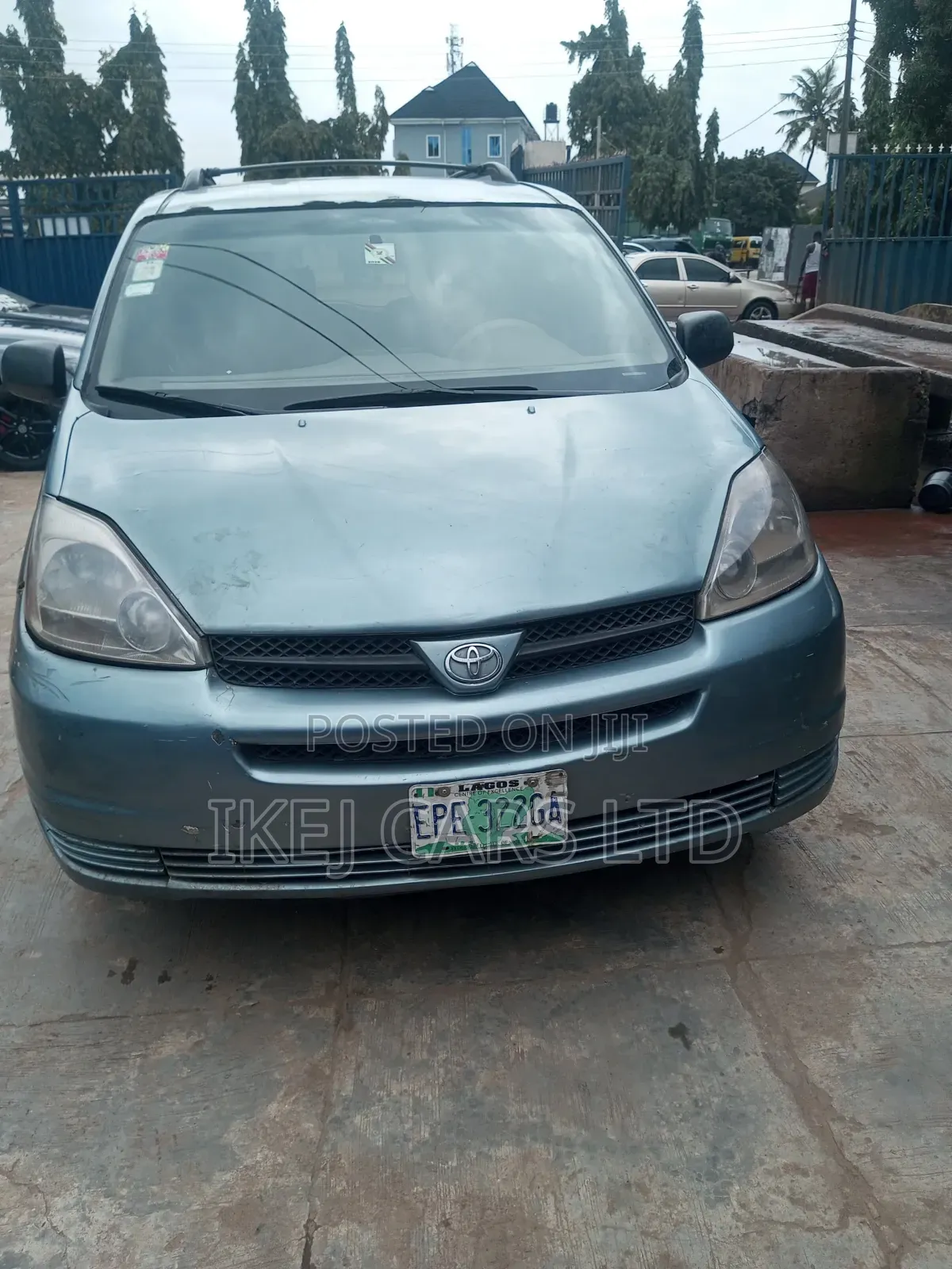 Toyota Sienna 2005 Blue