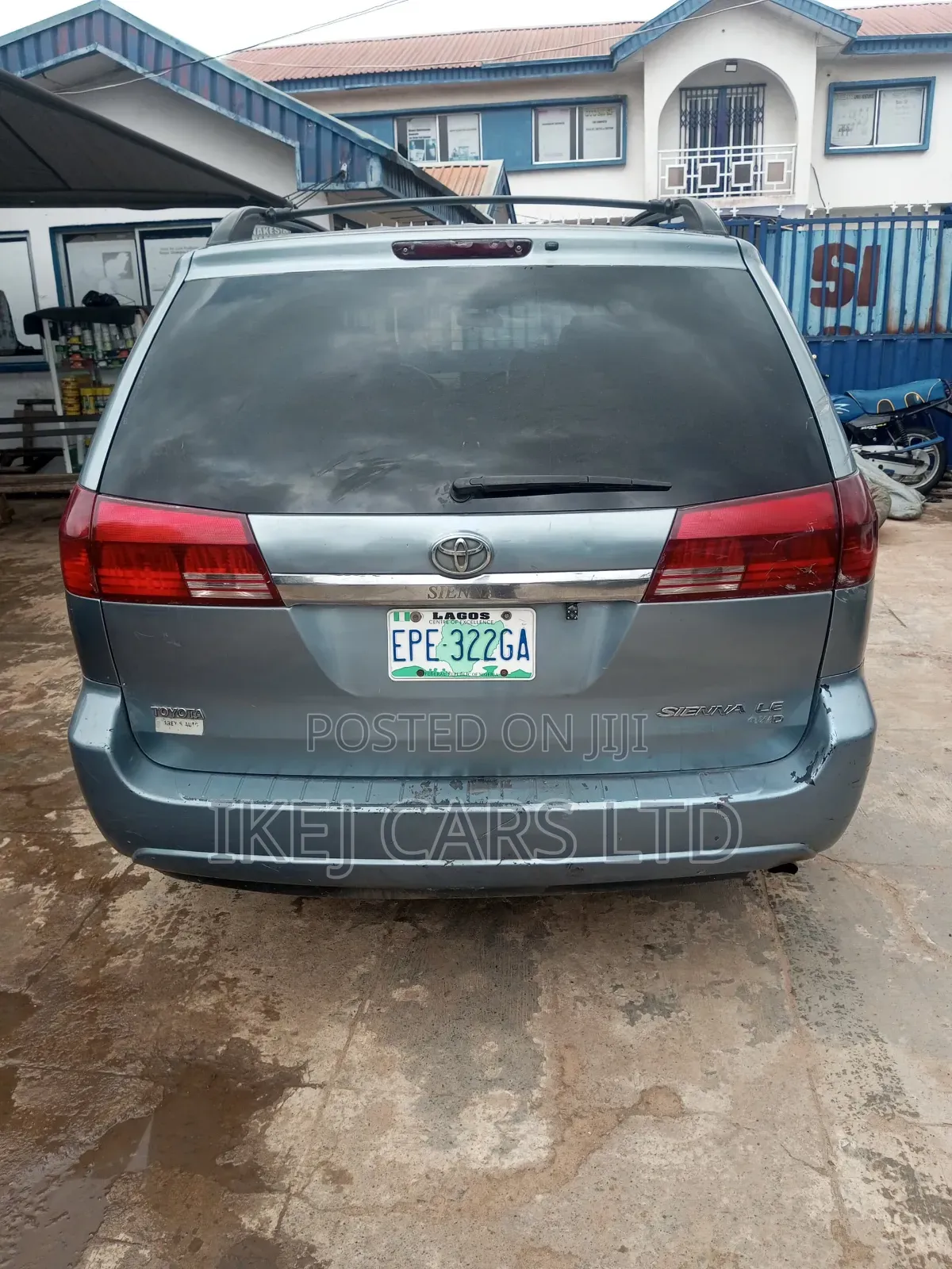 Toyota Sienna 2005 Blue