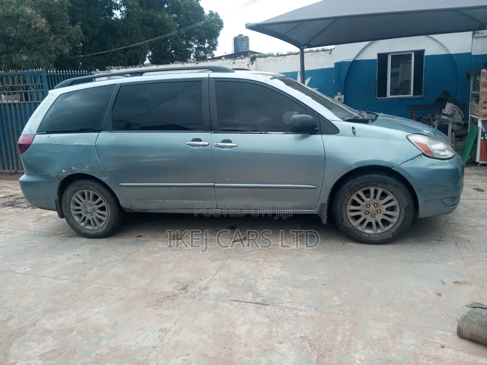 Toyota Sienna 2005 Blue