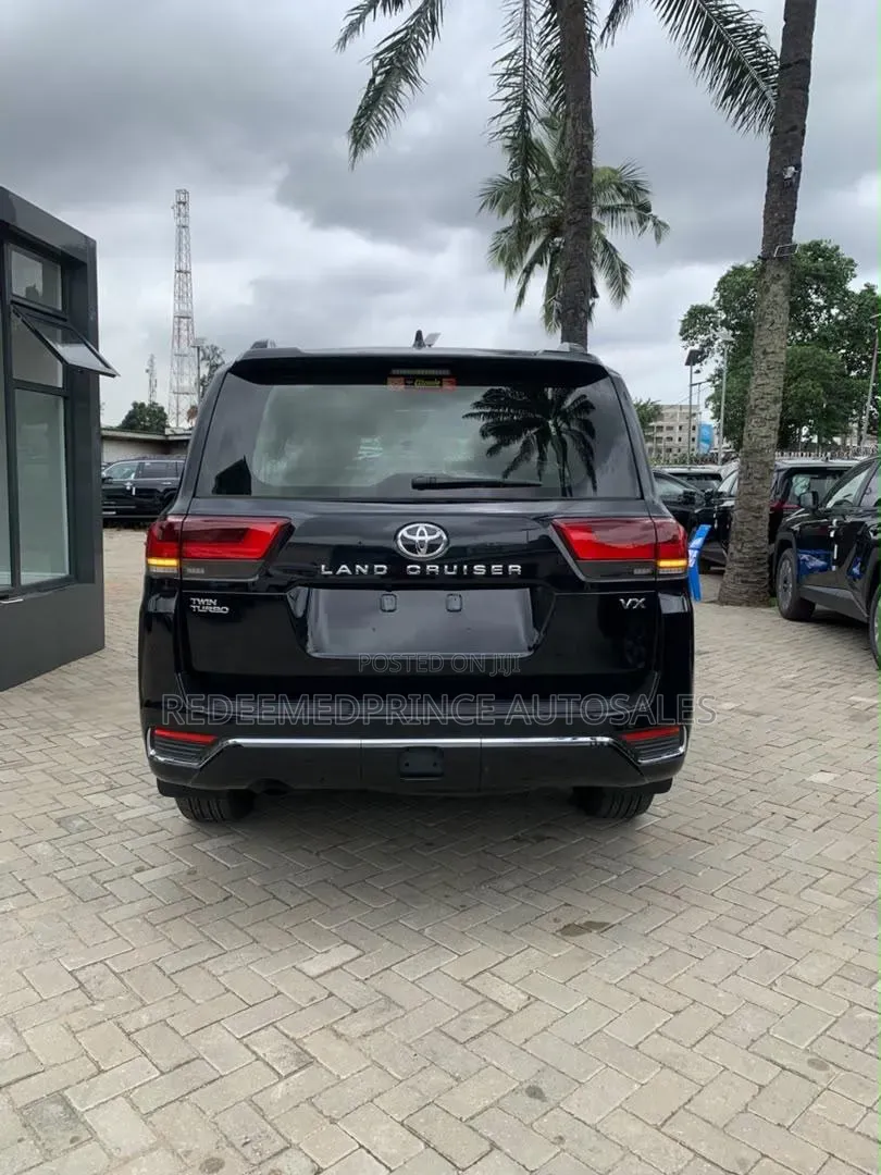 New Toyota Land Cruiser Standard 2026 Black
