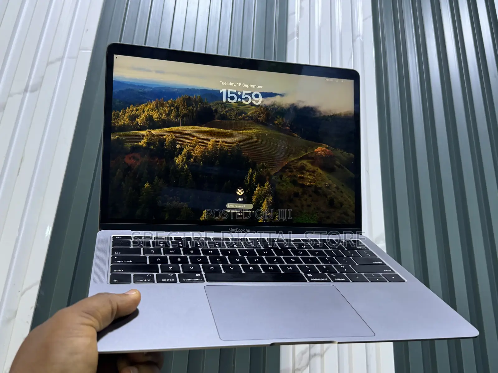 Laptop Apple MacBook Pro 2023 M3 Pro 18GB Apple M3 SSD 512GB