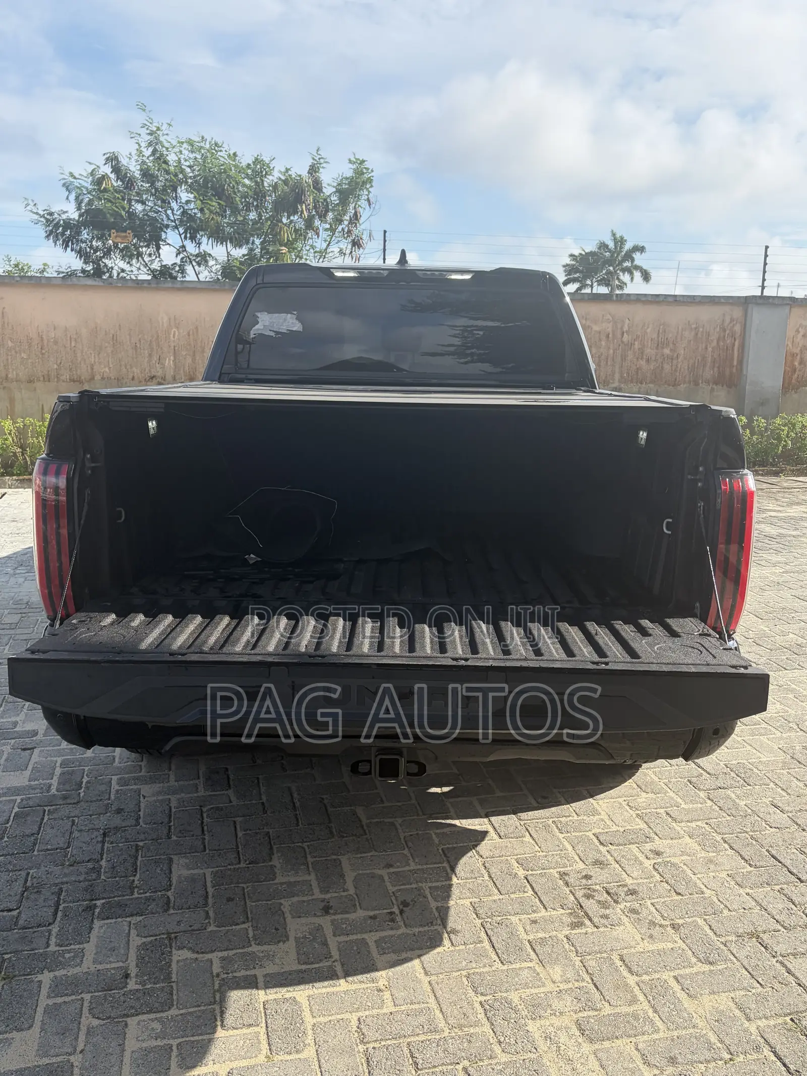 Toyota Tundra Platinum CrewMax 5.5' Bed 2023 Black
