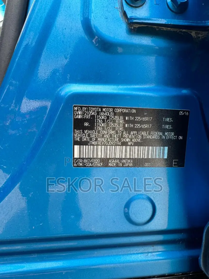 Toyota RAV4 2016 Blue