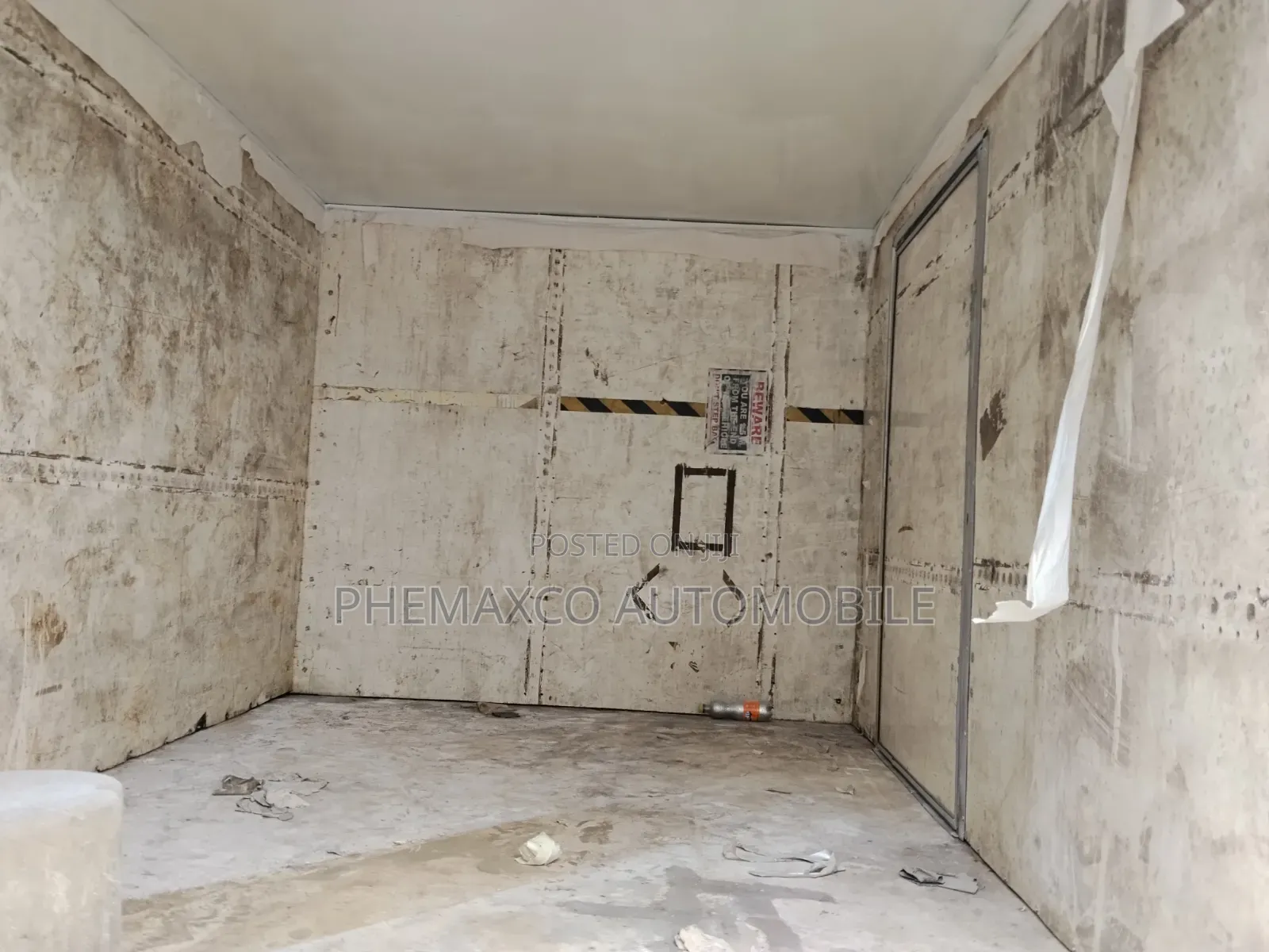 Toyota Dyna200 Foreign Used Covered Body