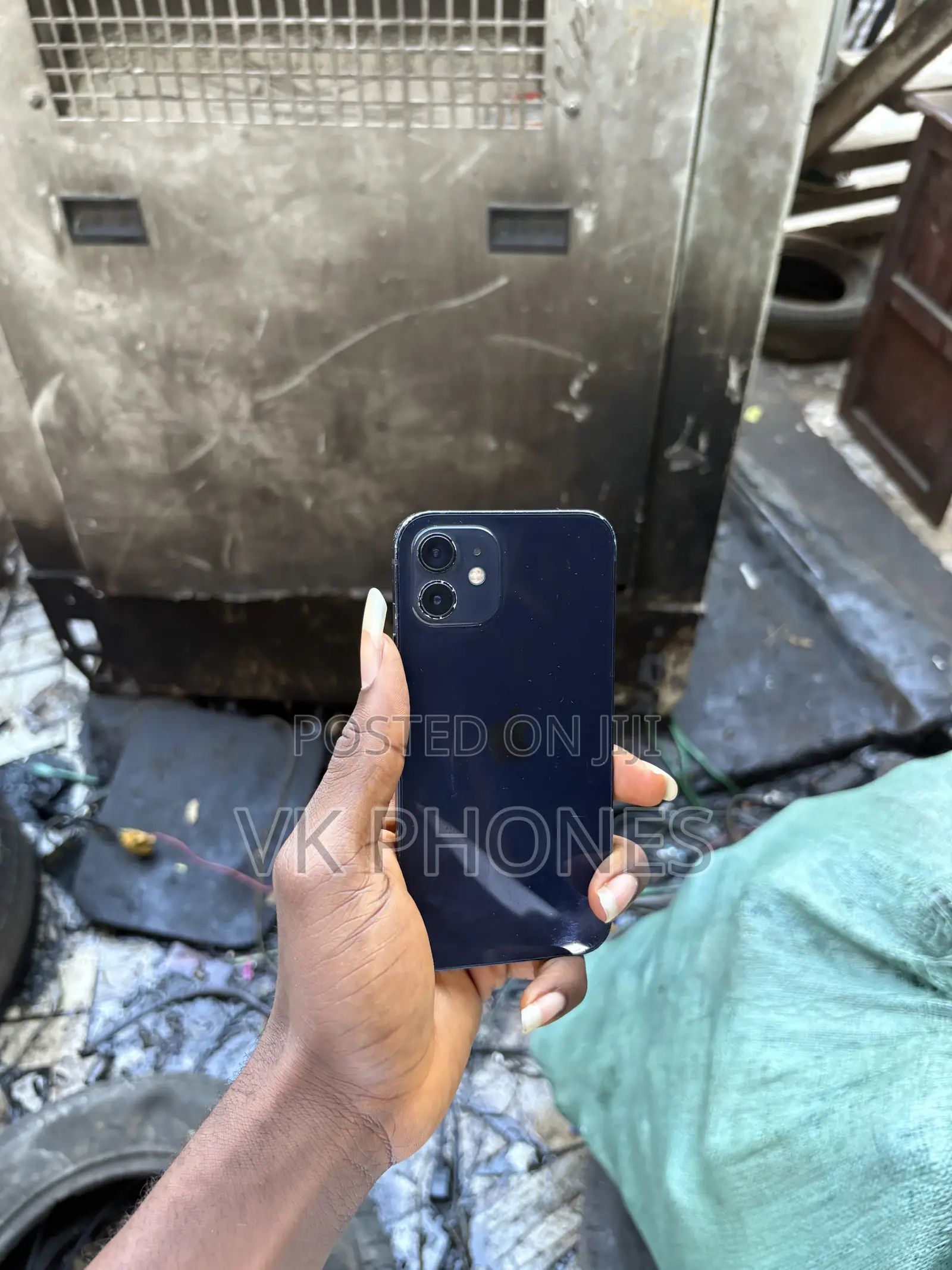 Apple iPhone 12 64 GB Black