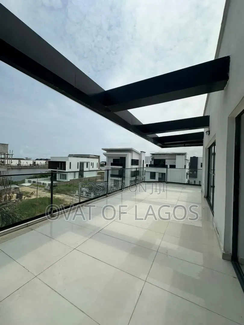5bdrm Duplex in Megamound, Ikota for sale