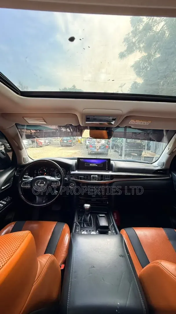 Lexus LX 2018 Black