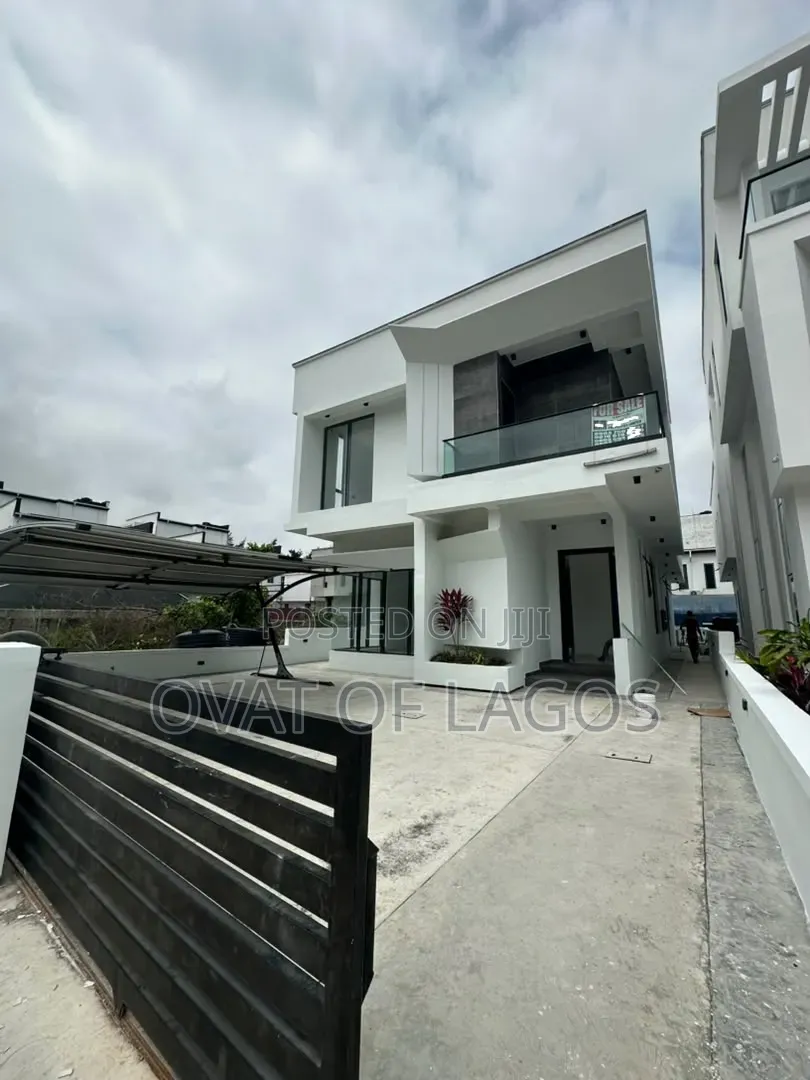 5bdrm Duplex in Megamound, Ikota for sale